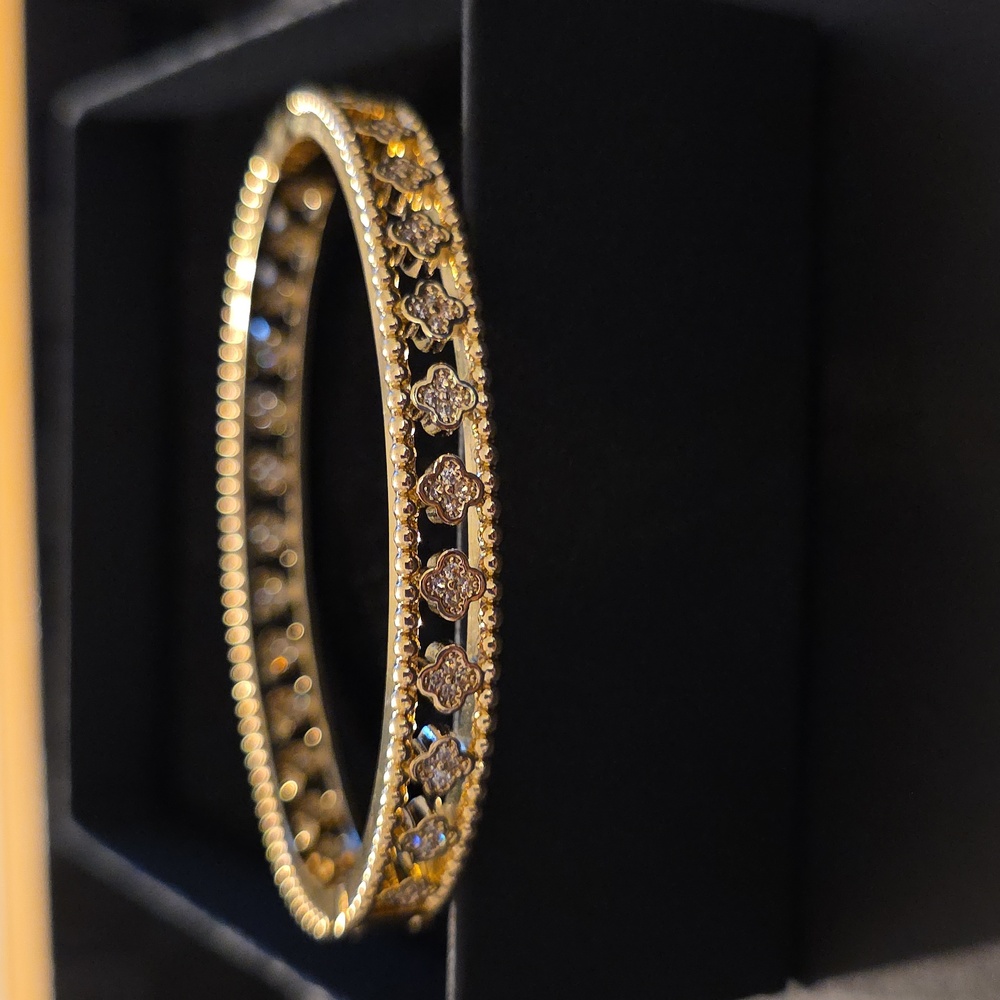 Elegant Gold Bracelet Cubic Zircone Bracelet. - Picture 2 of 5